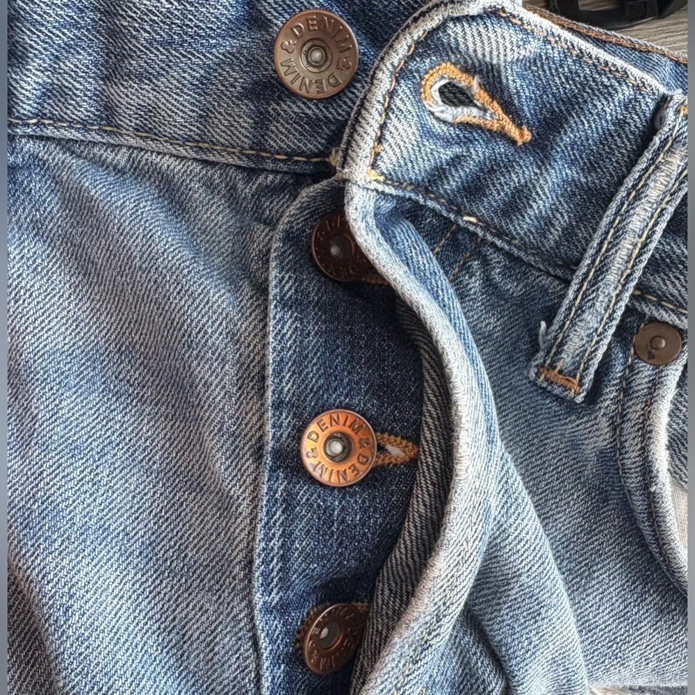 H&M Ripped Jeans Size 30 - Picture 4 of 8